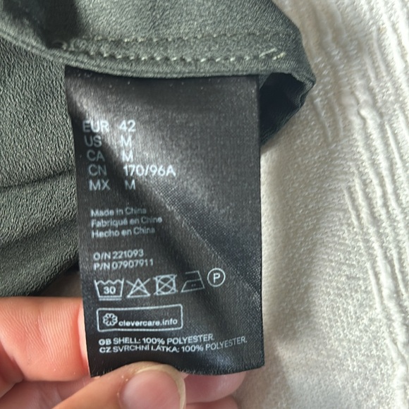 💥 H&M Blouse - Picture 8 of 11